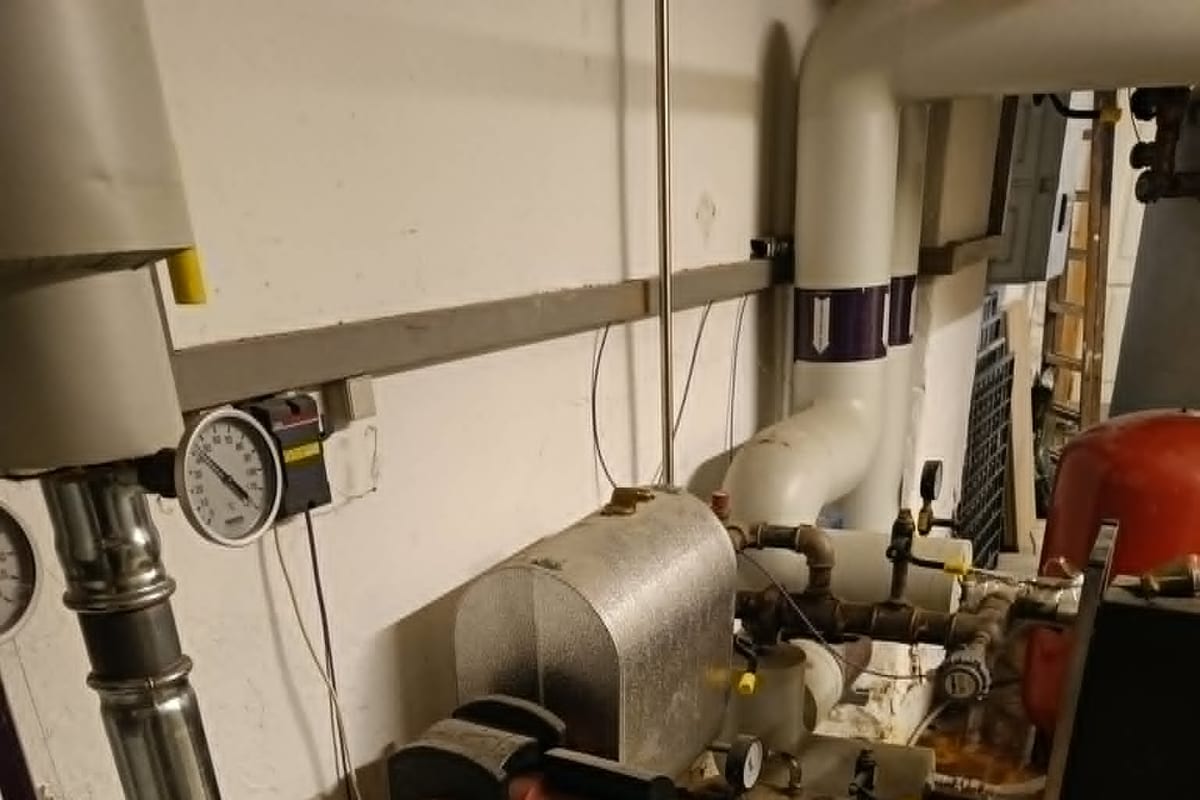 Fjernvarme unit installeret i bolig